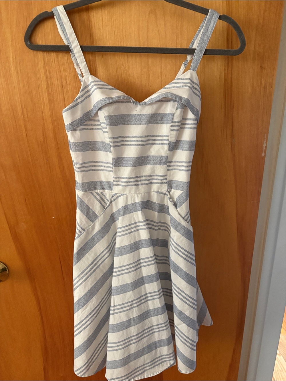 Francesca's Collections”Jun Ivy” White and Light Blue Striped Mini Dress